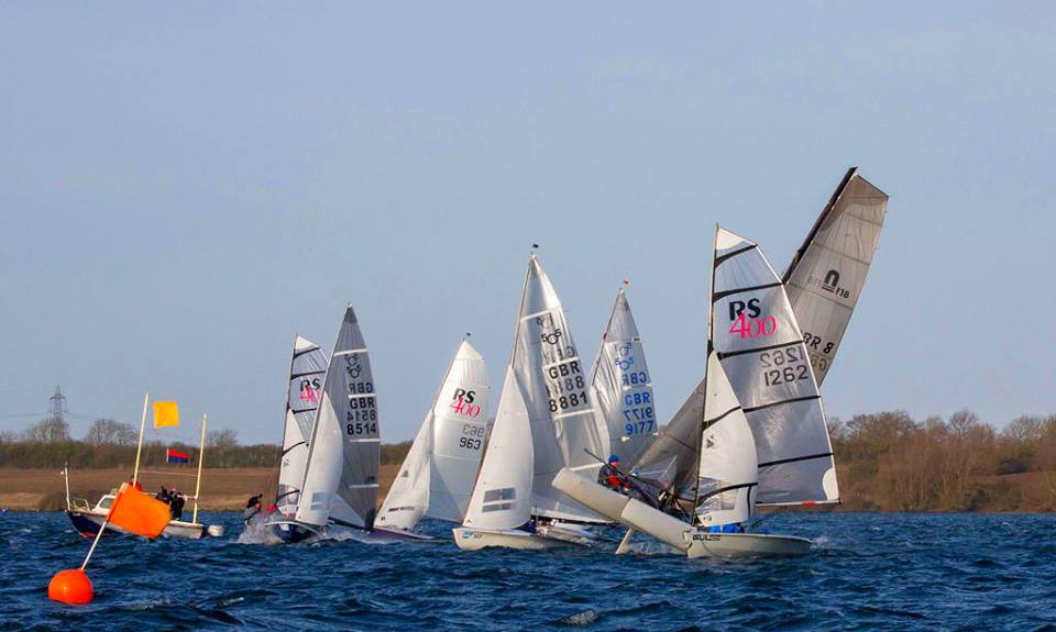 gale-force-grafham-brings-a-white-sweet-christmas-for-the-nacra-f18